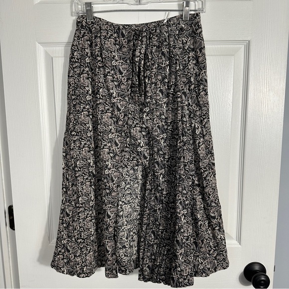 Free People "Love Train" wrap skirt, sz. 4, black/cream floral, high/lo, fall - Picture 1 of 15